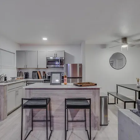 Brand New Luxury Apt! Heart Of Montrose- Downtown Htx Apartment